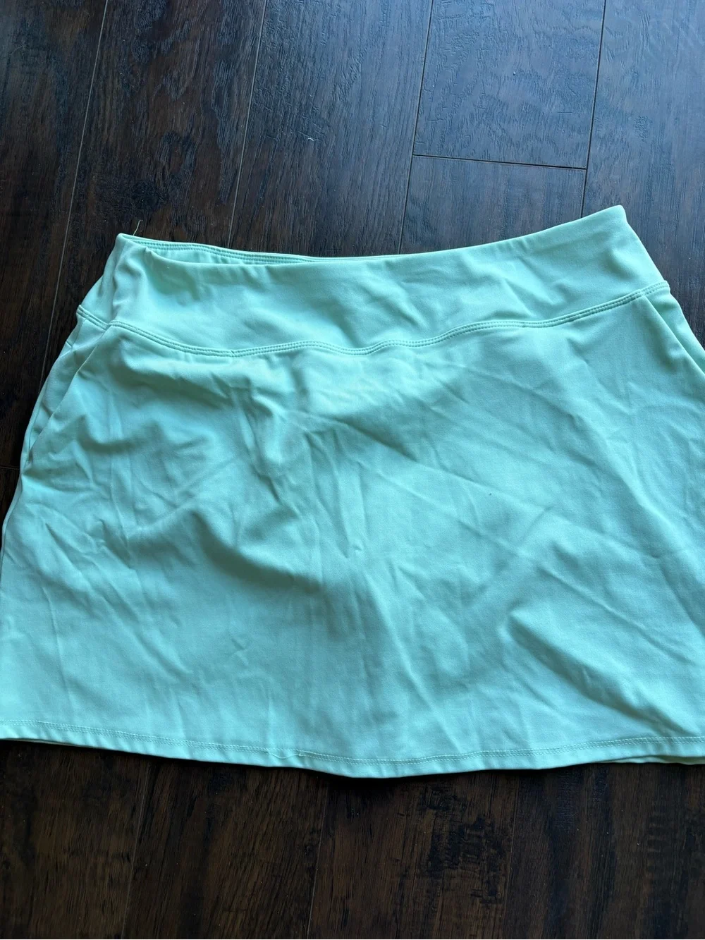 Large Tommy Bahama Light Aqua Women's Mini golf Skort - Picture 1 of 5